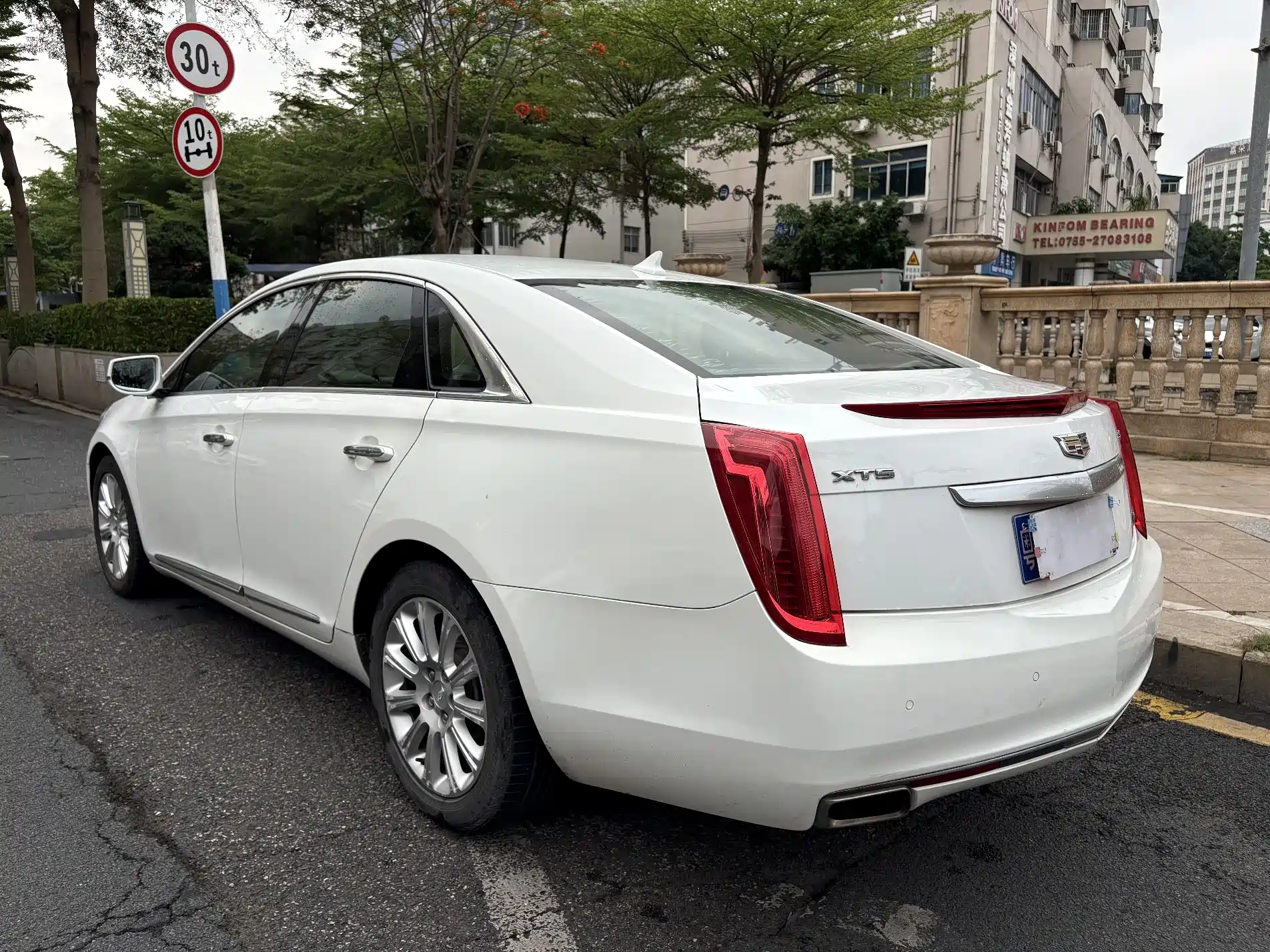 Photo 5 - Cadillac XTS