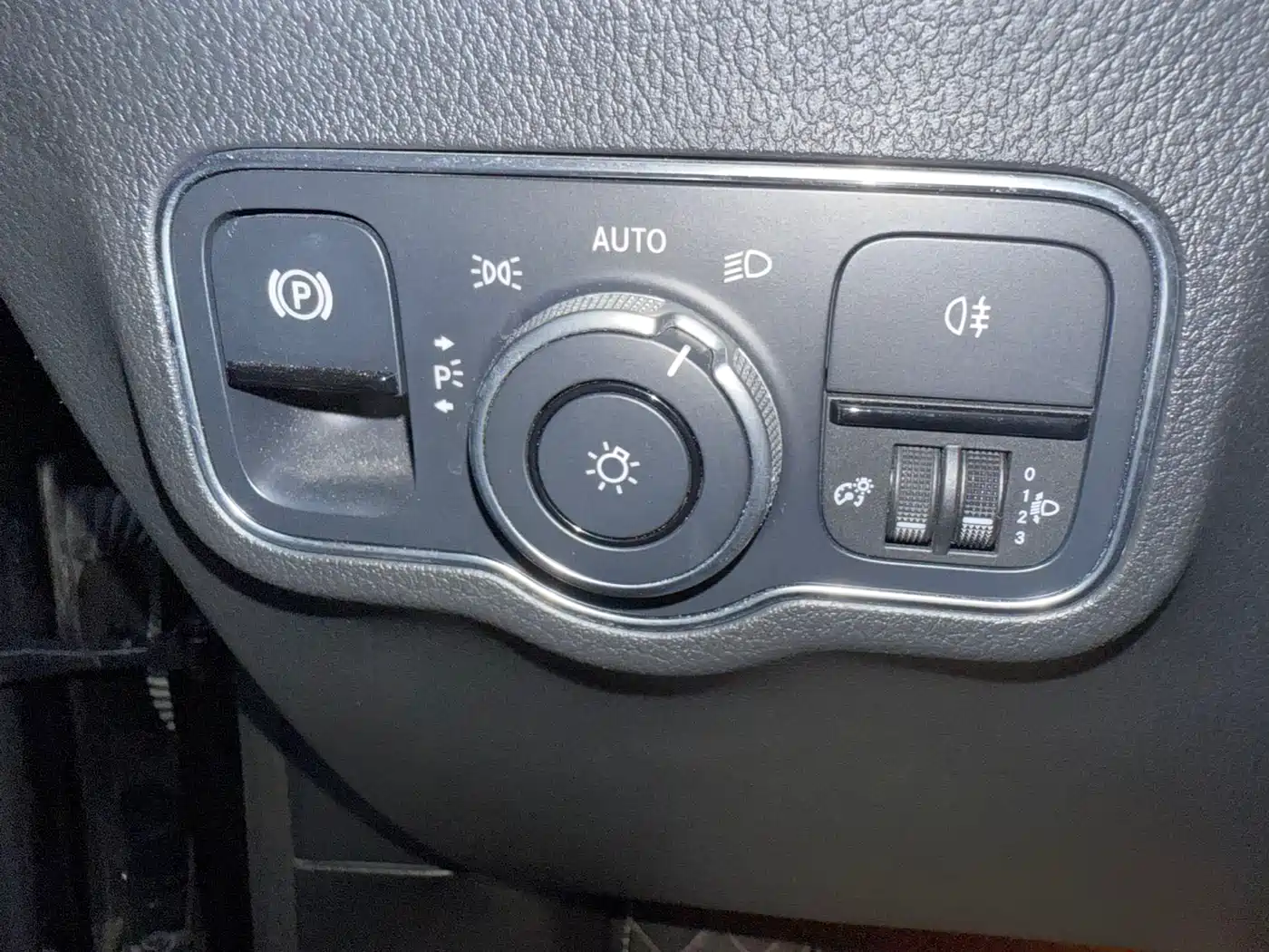 Mercedes-Benz GLB 2021 GLB 180 Style фото 20