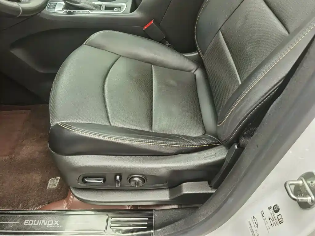 Фото 20 - Chevrolet Equinox