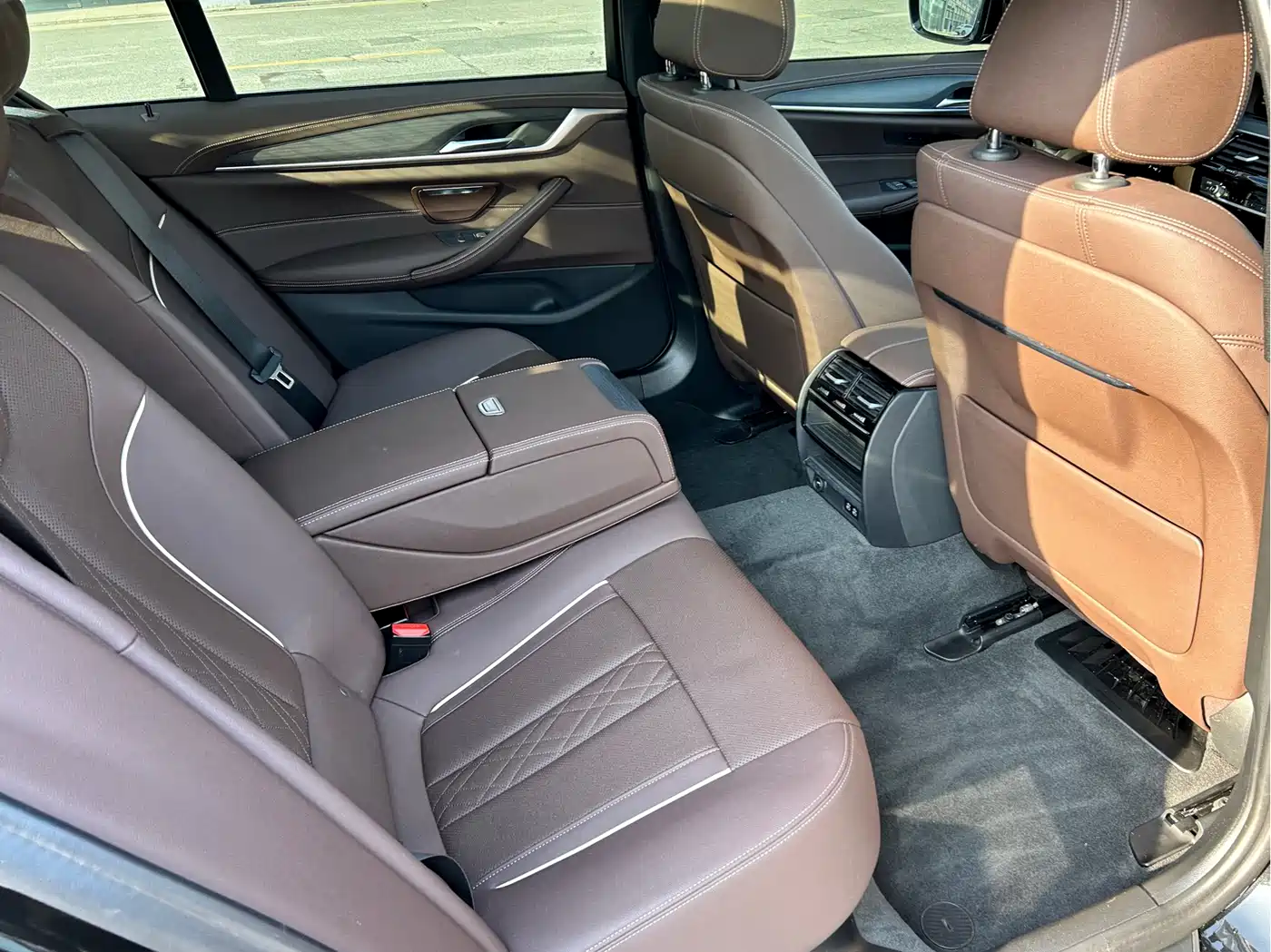 BMW 5 Series 2022 Model Second Facelift 530Li Leading M Sport Package фото 17