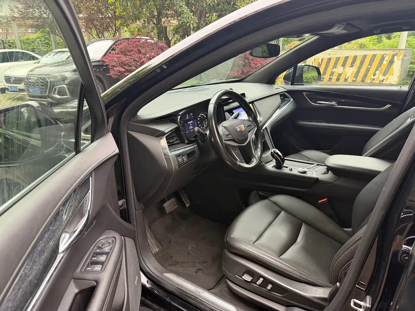 Cadillac XT5 2022 2.0T 2WD Luxury фото 12