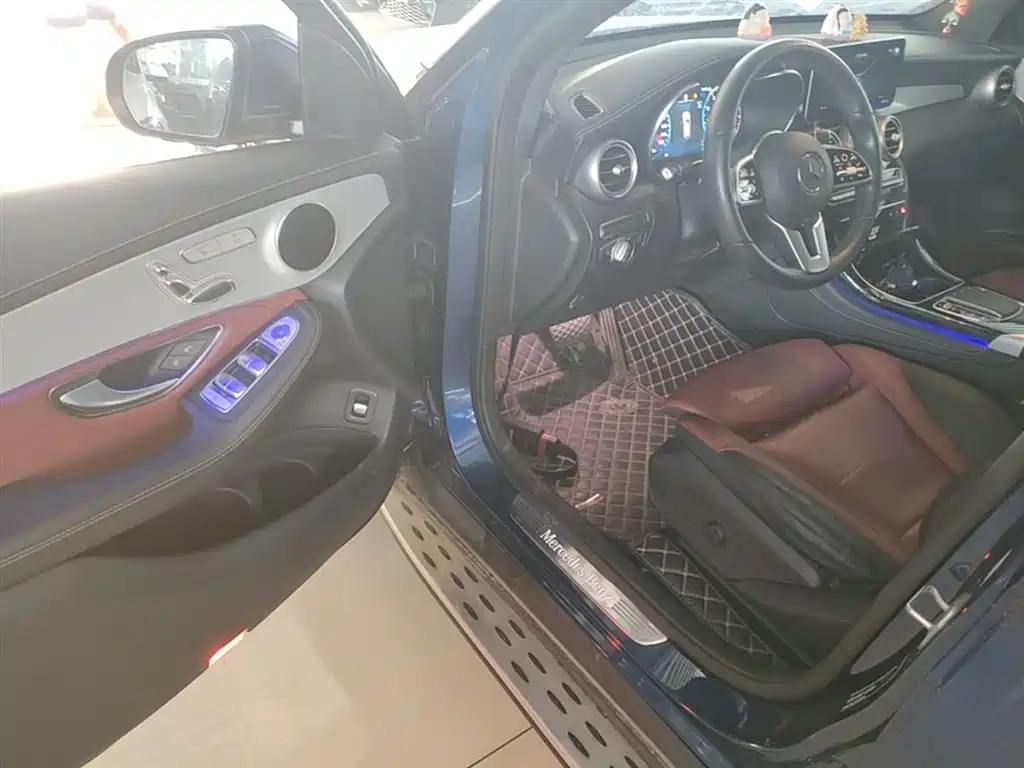 Mercedes-Benz GLC 2020 Facelift GLC 260 L 4MATIC Luxury фото 16