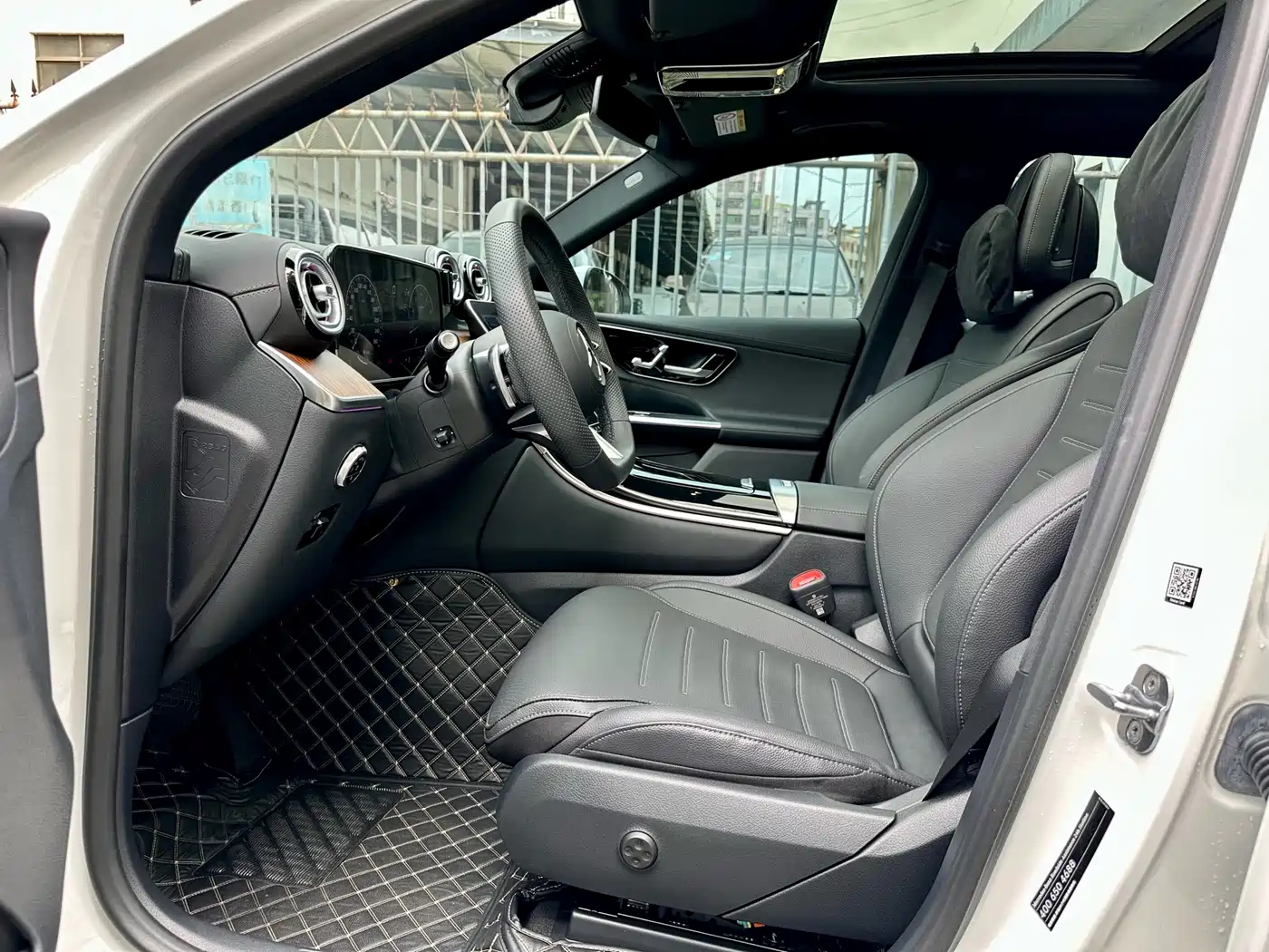 Mercedes-Benz GLC 2024 GLC 300 L 4MATIC Dynamic 5-seater фото 5