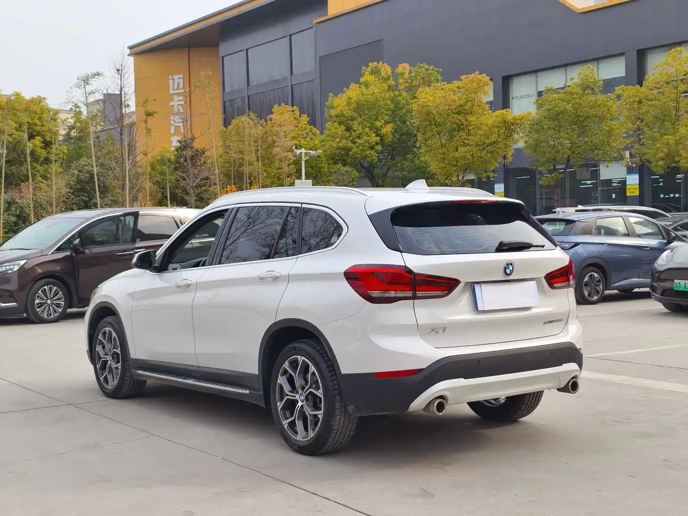 BMW X1 2022 sDrive25Li Leading фото 19