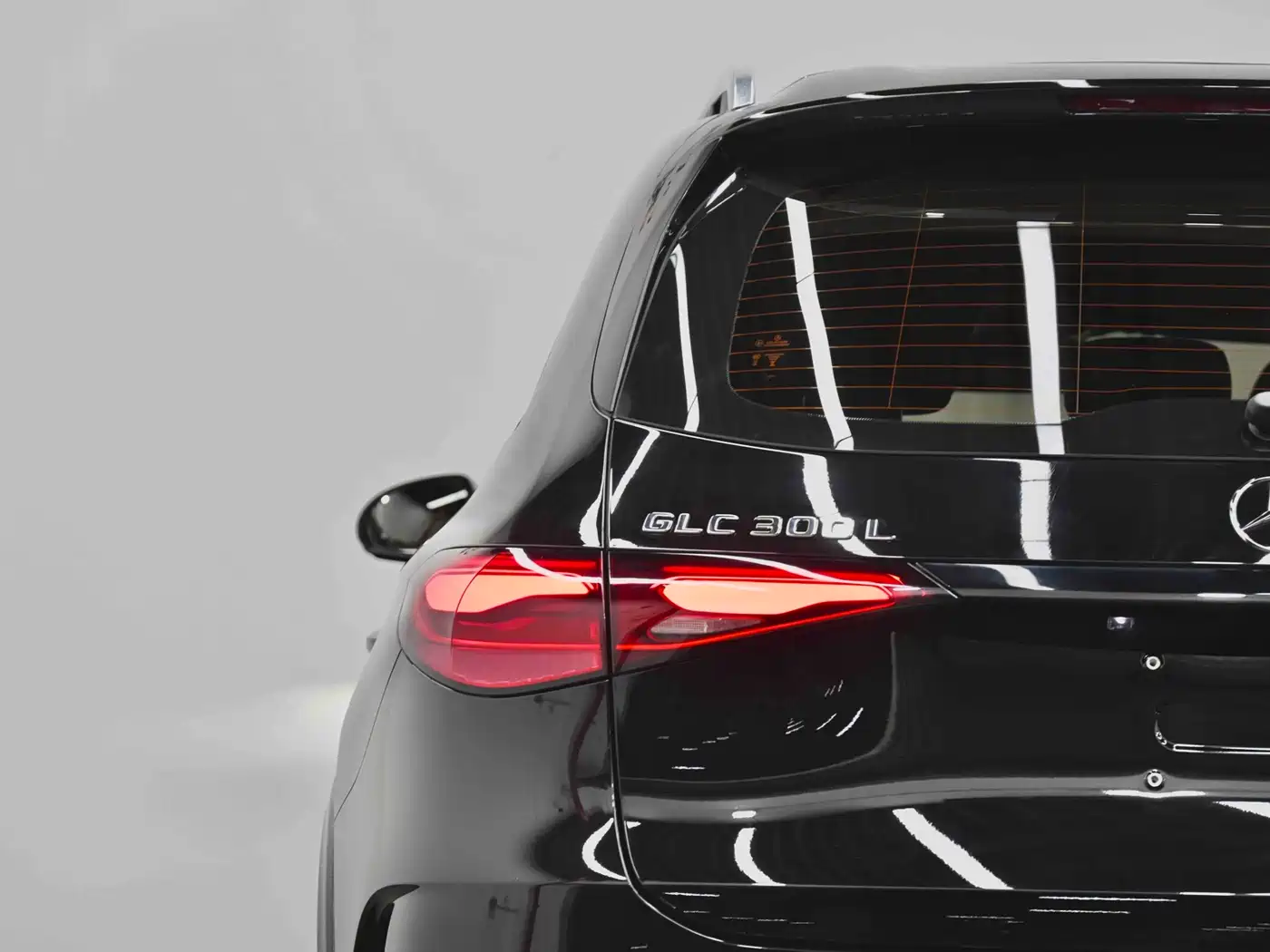 Mercedes-Benz GLC 2024 GLC 300 L 4MATIC Dynamic 5-seater фото 3