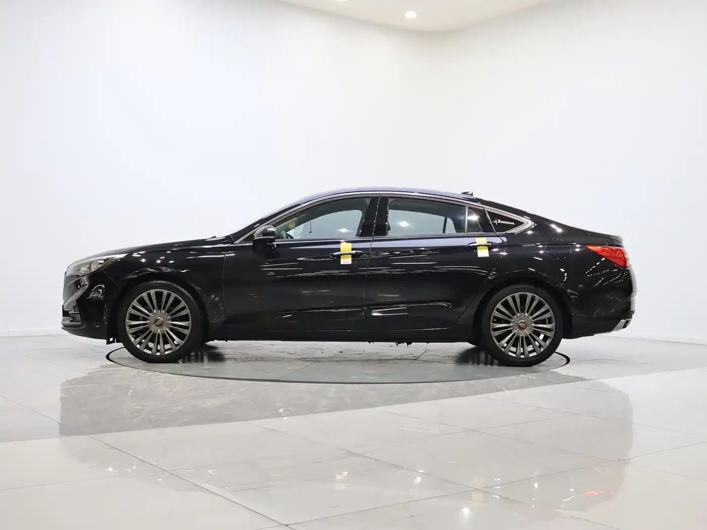 Hongqi H5 2020 1.5T DCT Qi Rhythm Edition фото 3