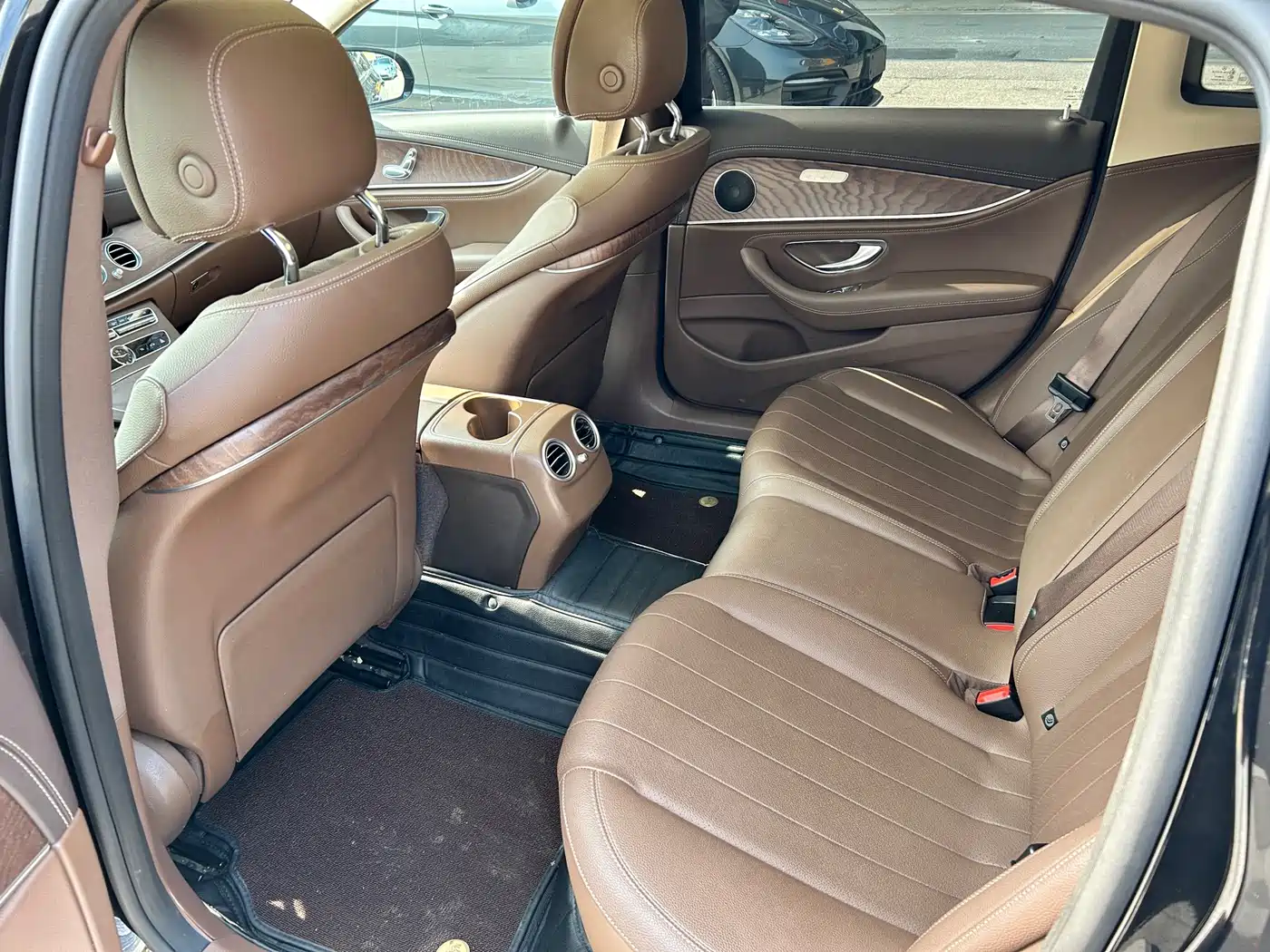 Mercedes-Benz E-Class 2020 Facelift E 260 L фото 8