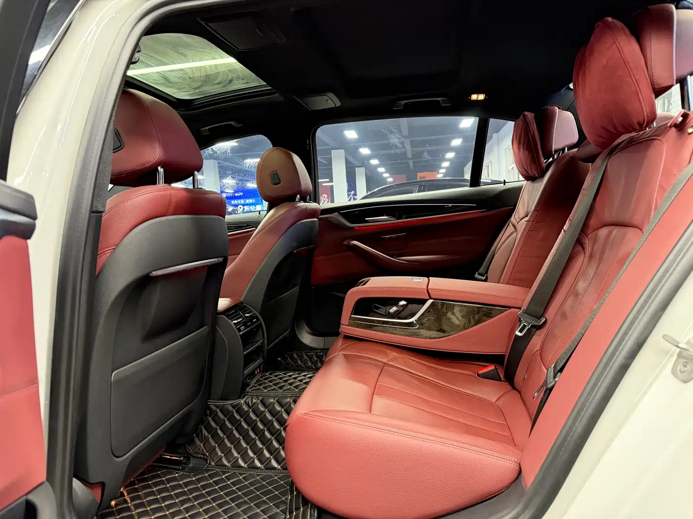 BMW 5 Series 2020 530Li Leading M Sport Package фото 5