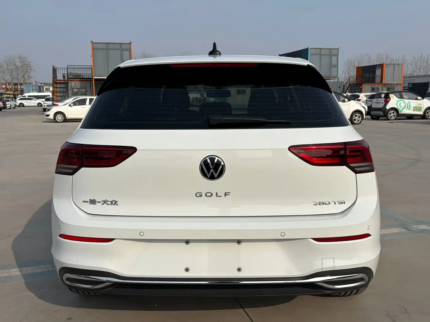 VOLKSWAGEN GOLF