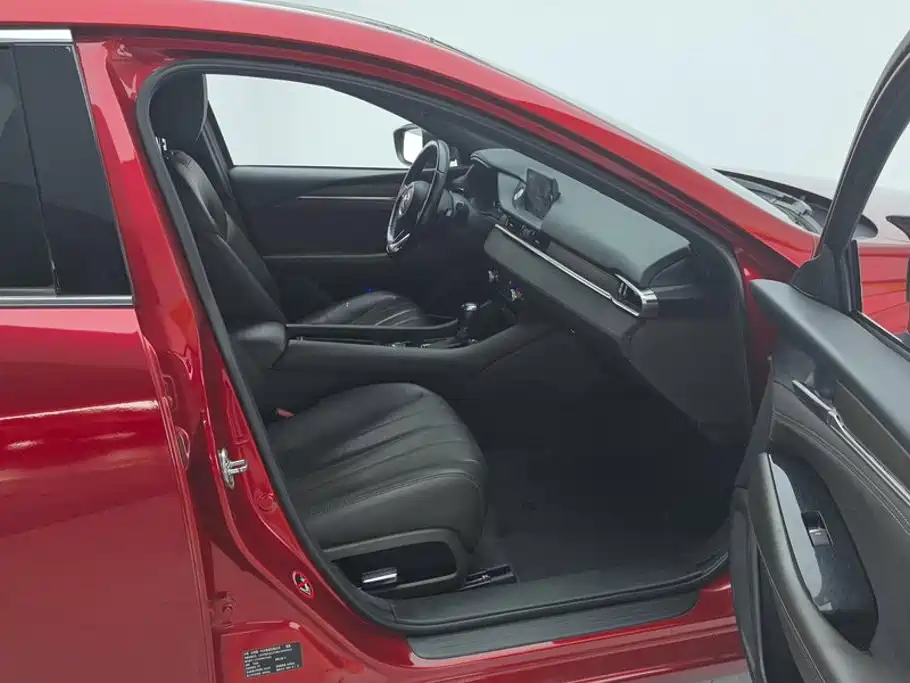 Фото 8 - Mazda Atenza