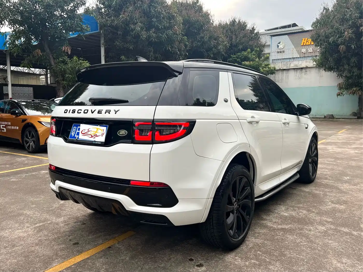 LAND ROVER DISCOVER SPORTS