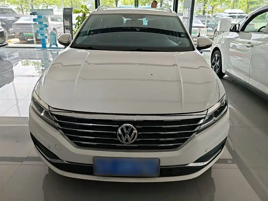 Volkswagen Lavida 2018 Hatchback 280TSI DSG Comfort Edition China V фото 3
