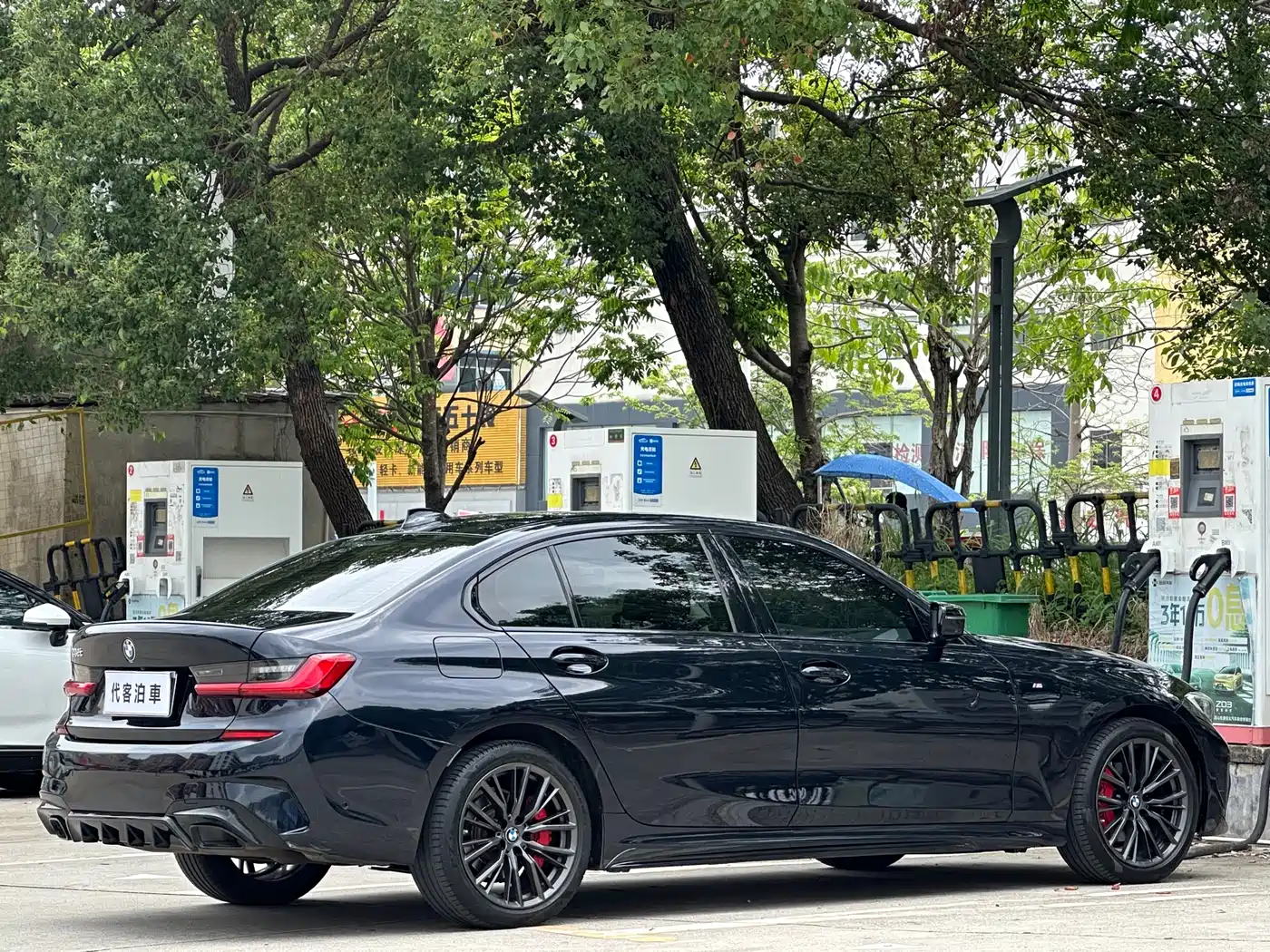 BMW 3 Series 2021 325Li M Sport Night Edition фото 8