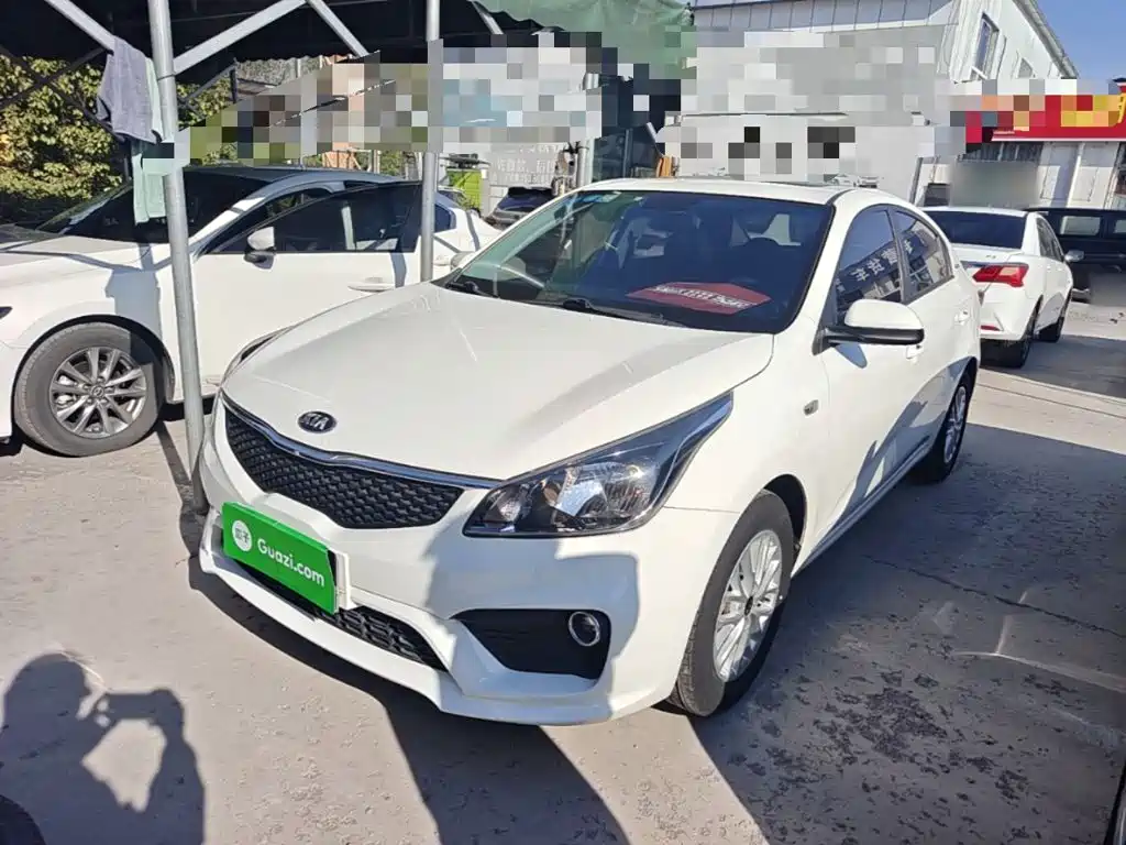 Photo 2 - Kia K2