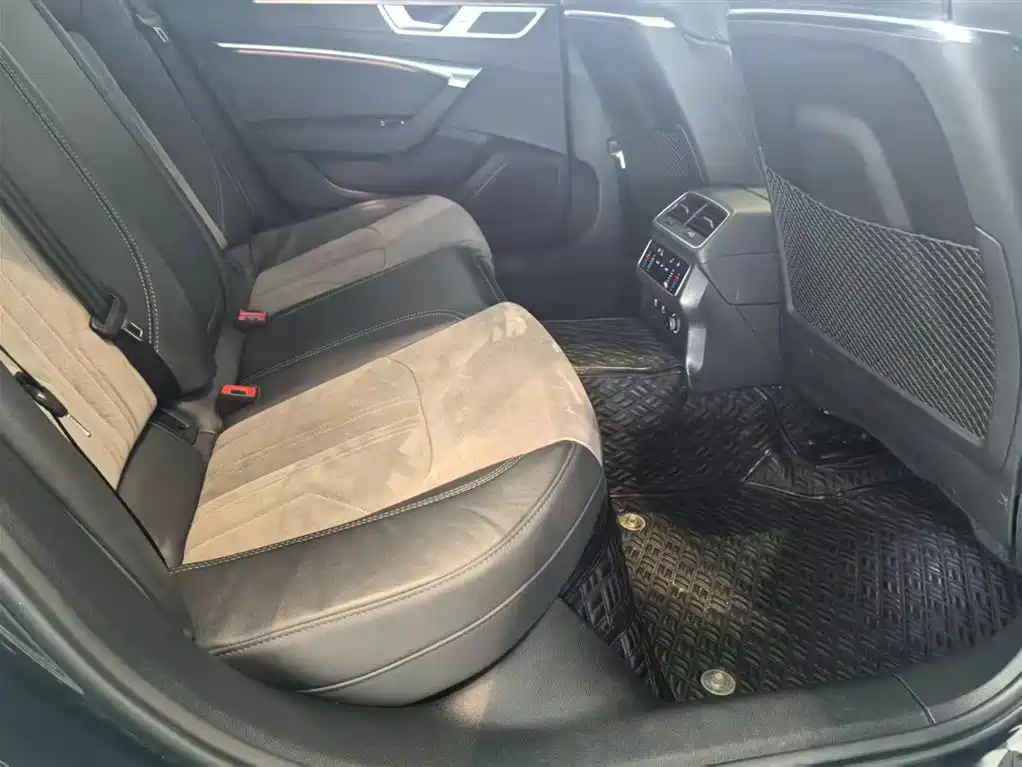 Audi A6L 2024 45 TFSI quattro Premium Dynamic фото 11