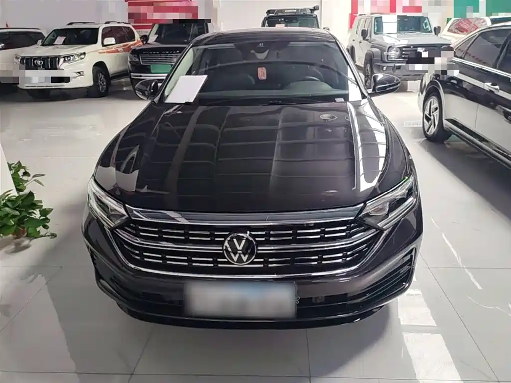 Volkswagen Sagitar 2023 300TSI DSG Surpassing Edition фото 3
