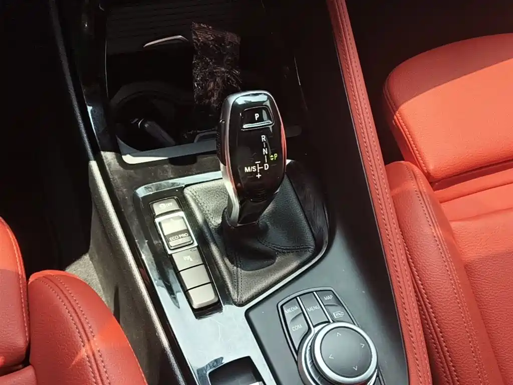 BMW X2 2021 sDrive25i Leading M Off-Road Package фото 14
