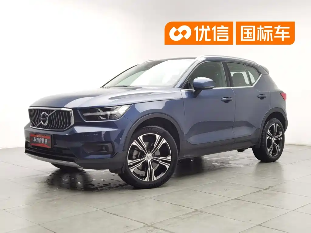 Volvo XC40 2020 2021 T4 AWD Smart Luxury Edition