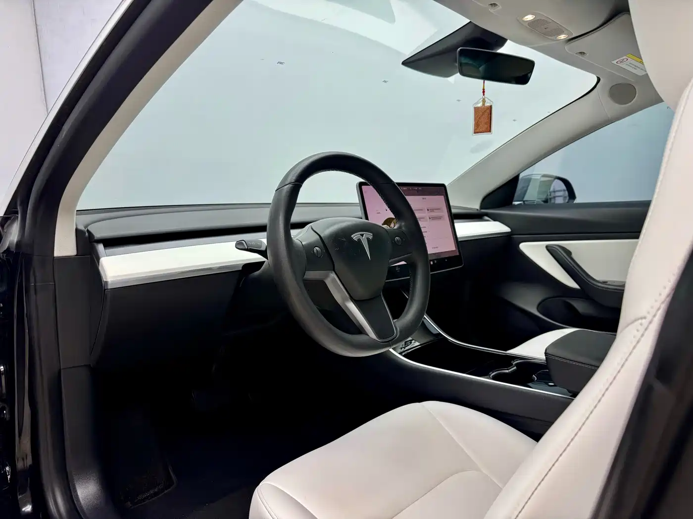 Photo 6 - Tesla Model 3