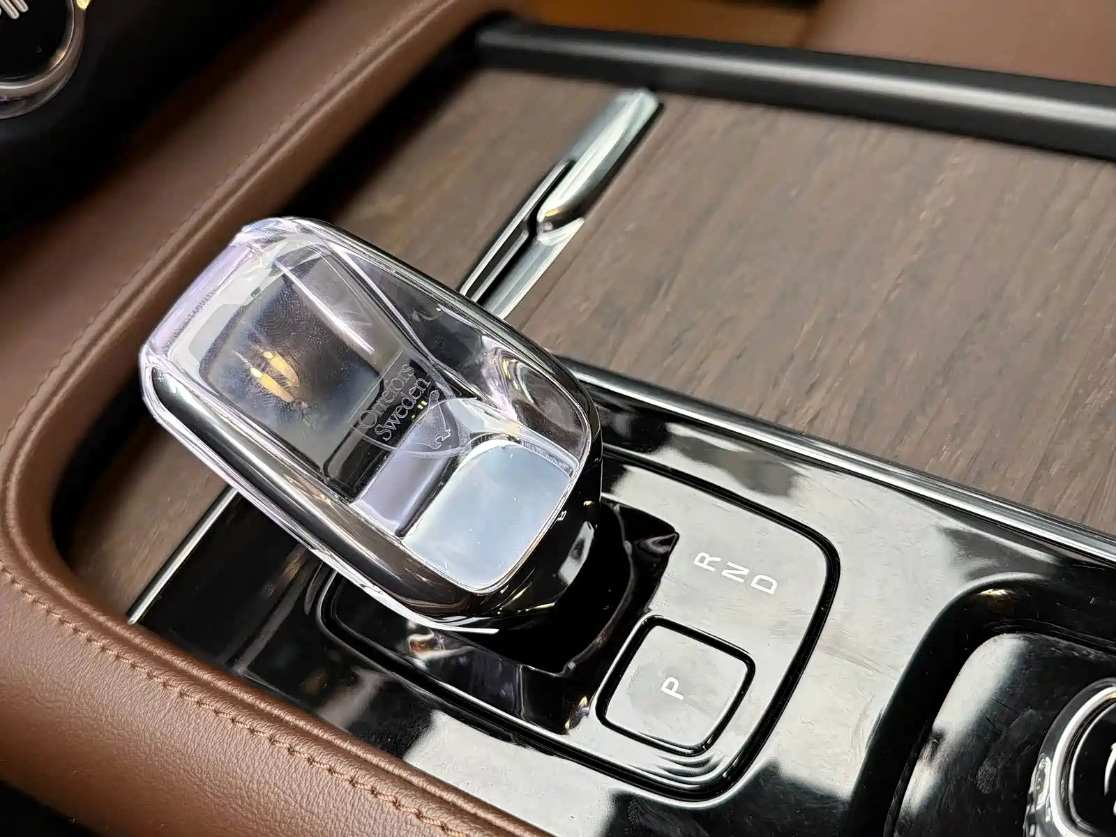 صورة 22 - Volvo S90