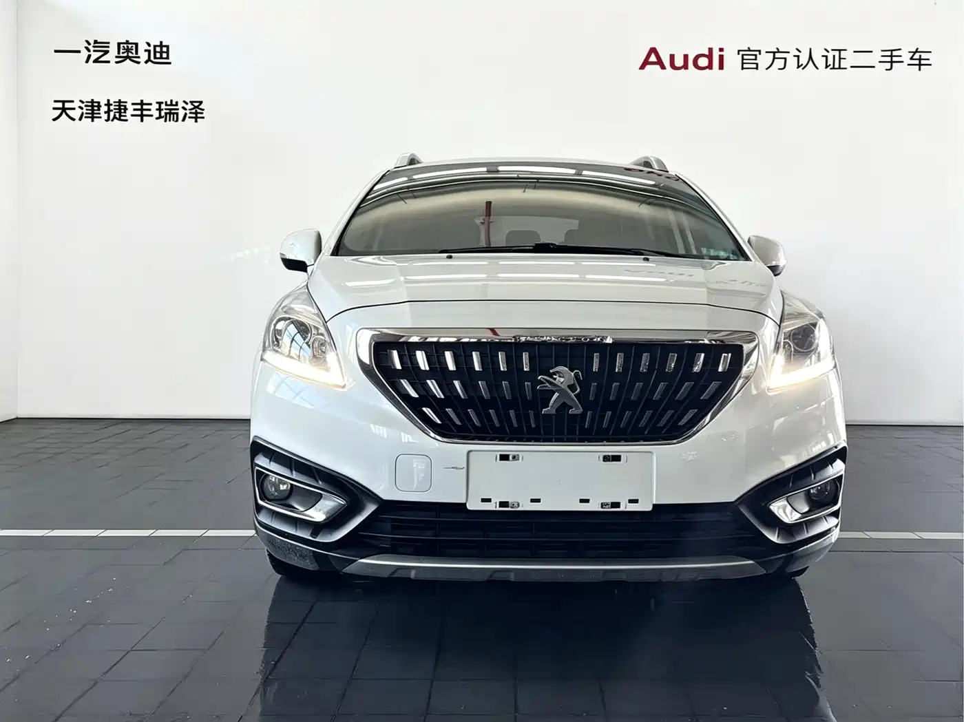 Peugeot 3008 2016 2.0L Automatic Classic Edition фото 5