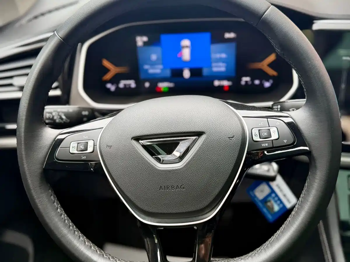 Фото 23 - Jetta VS7