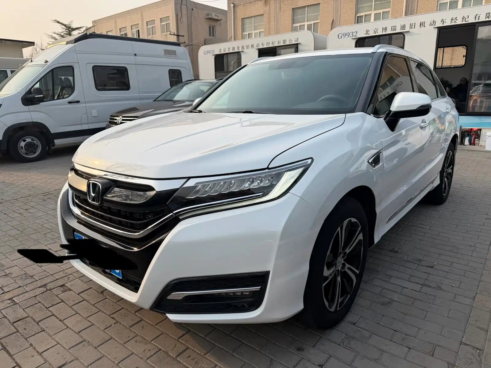 Фото 1 - Honda UR-V