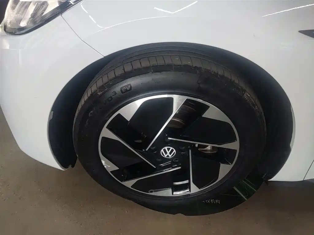 Volkswagen ID.3 2023 Pure Smart Edition фото 23