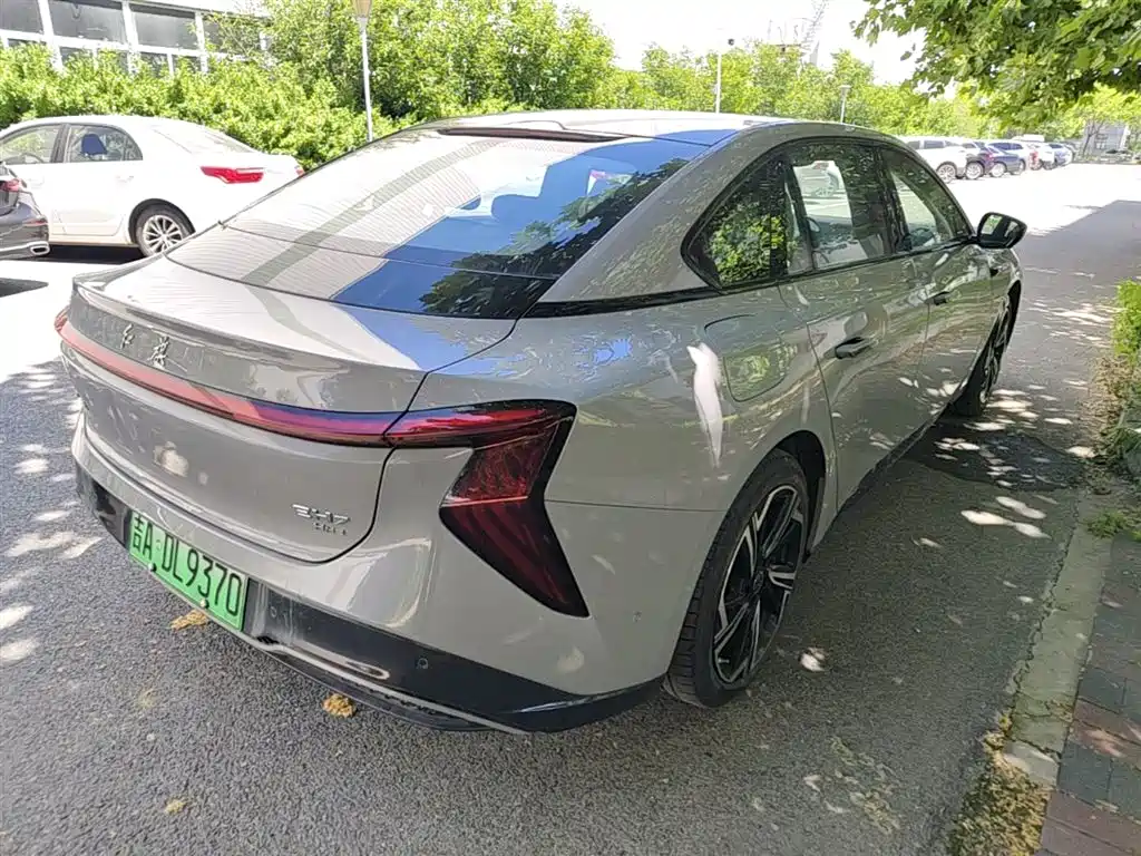 Hongqi EH7 2024 Model 760 Pro+ AWD фото 5