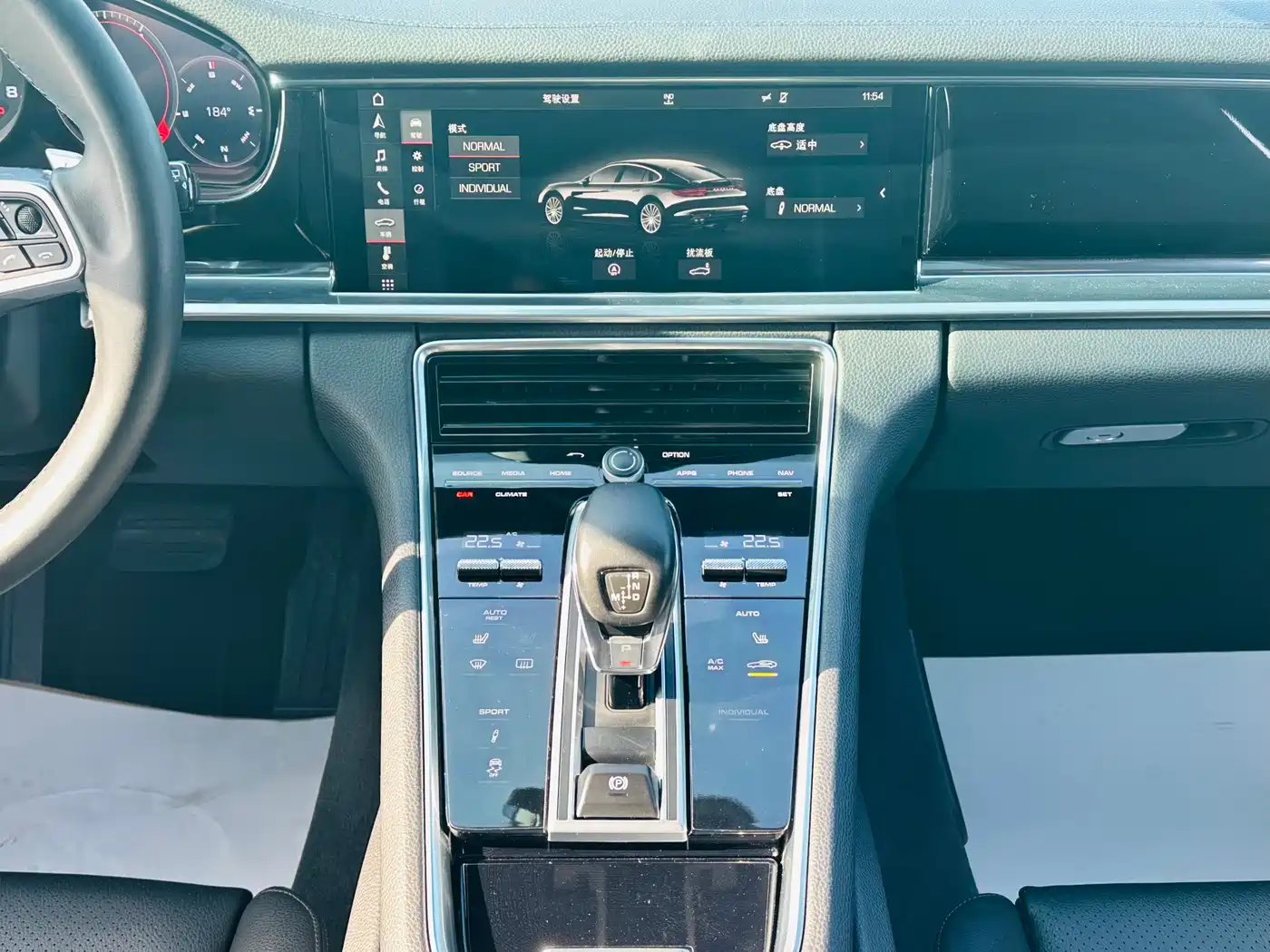 Porsche Panamera 2017 Panamera 3.0T фото 20