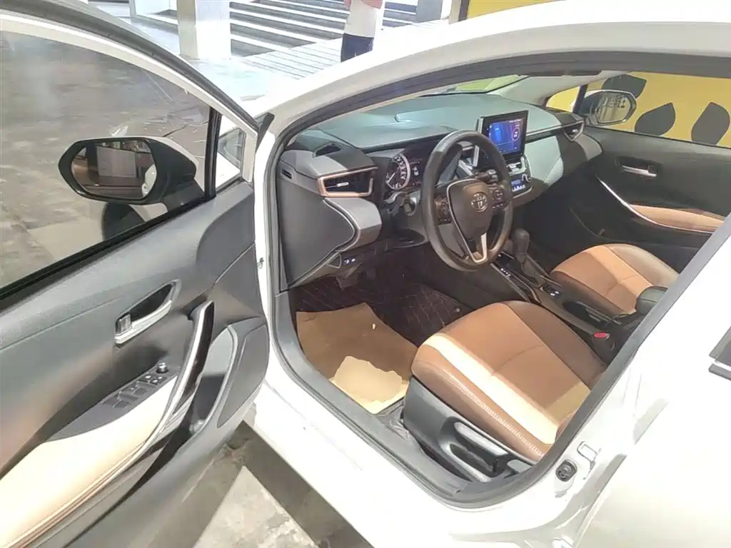 Toyota Corolla 2021 TNGA 1.5L CVT Elite CARE Edition фото 16