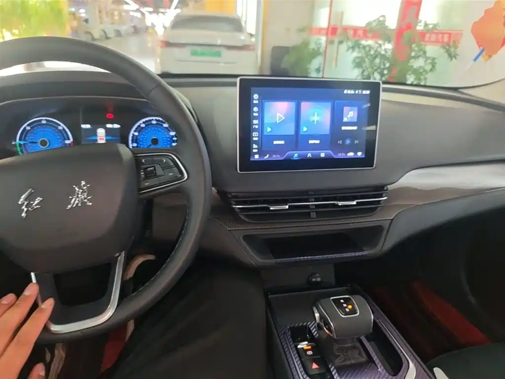 Hongqi E-QM5 2021 Ride-hailing Charging T3 Edition 5-seater фото 10