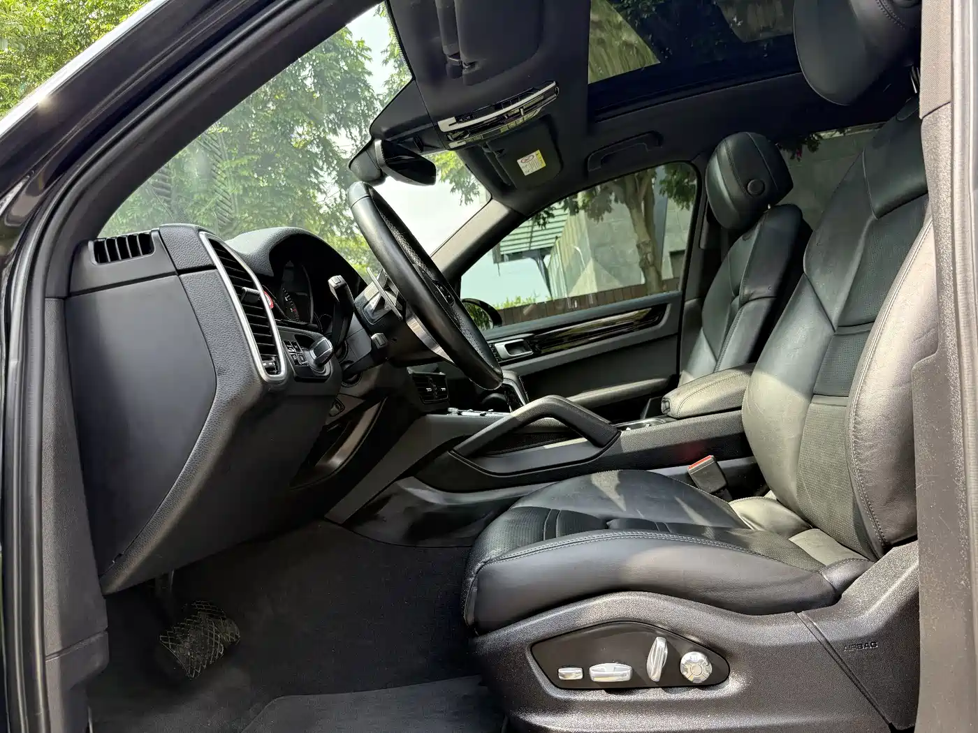 Photo 19 - Porsche Cayenne
