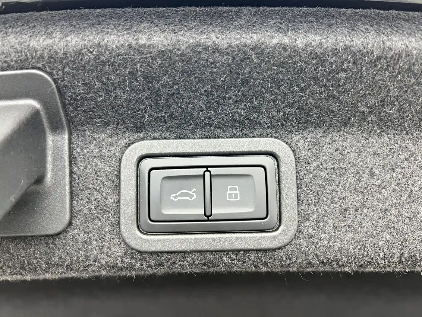 Audi A6L 2025 Model 45 TFSI Premium Dynamic + Ventilation Comfort Package фото 30