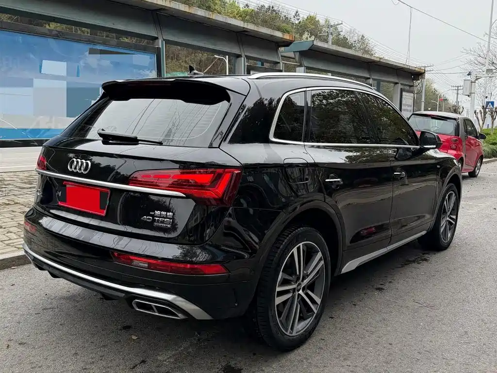 Audi Q5L 2022 40T Luxury Dynamic фото 5
