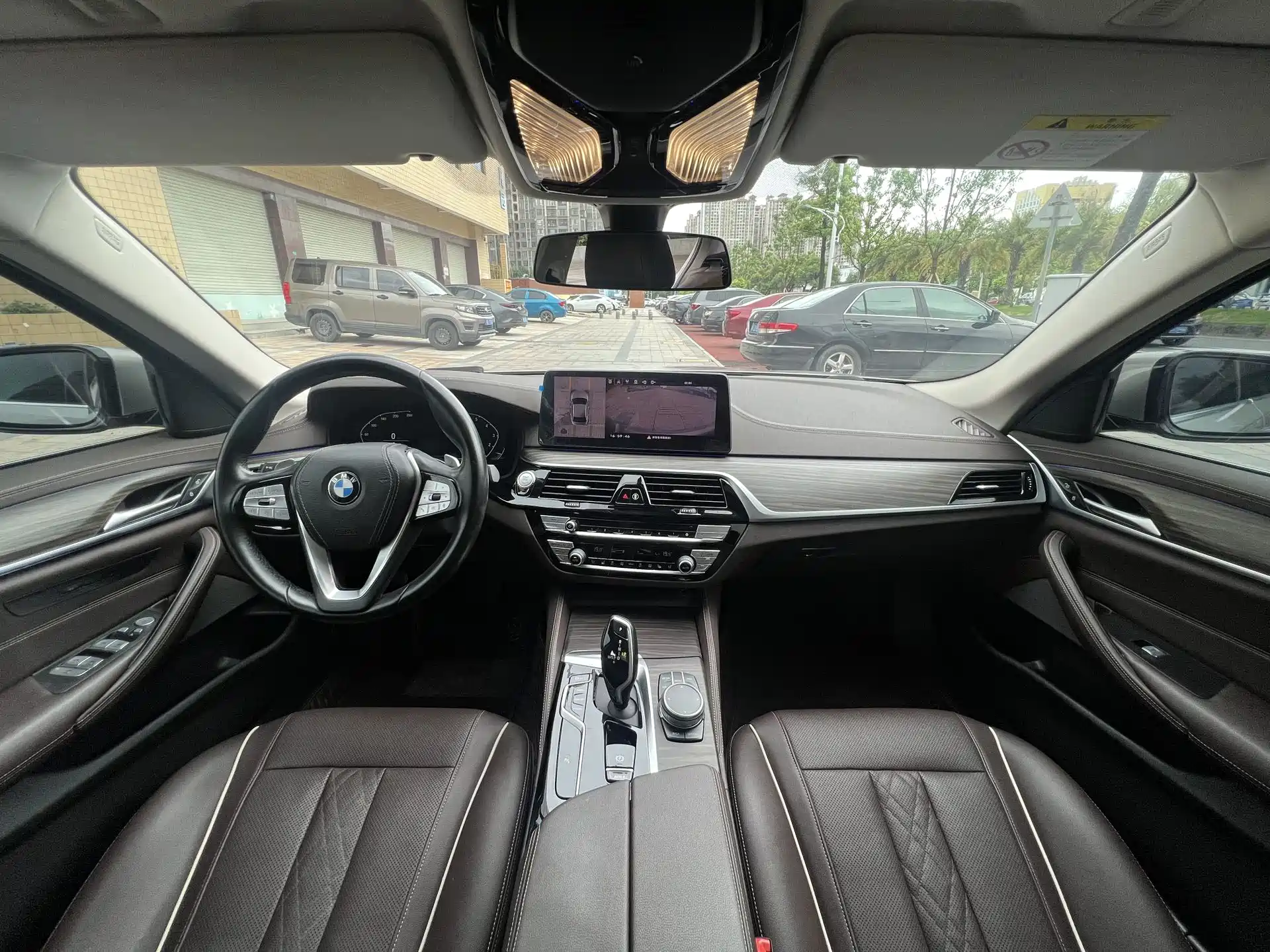 Photo 6 - BMW 5 Series