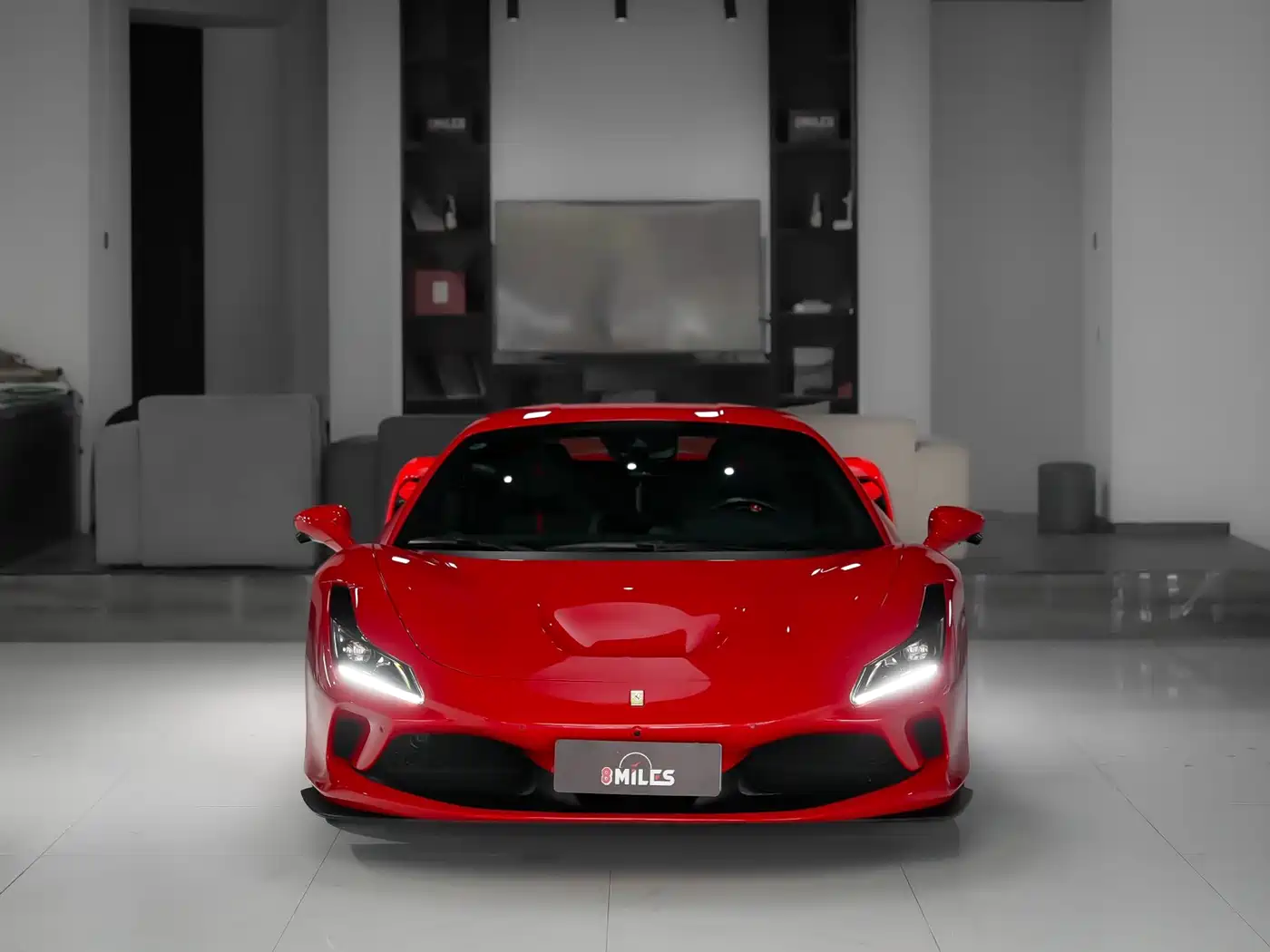 FERRARI F8