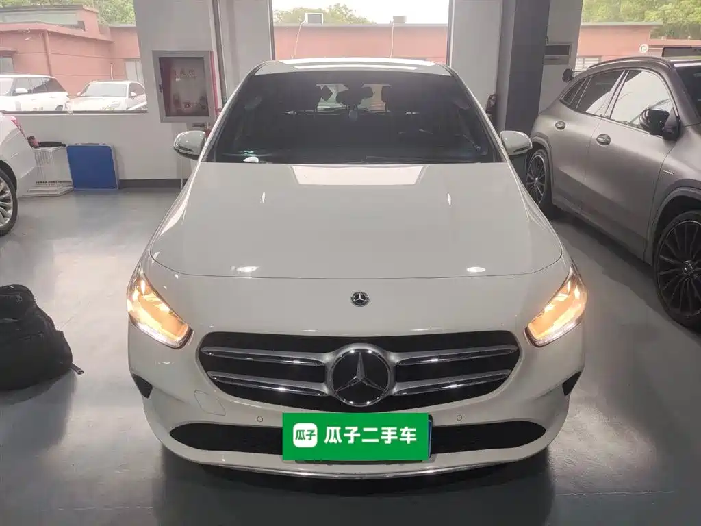 Mercedes-Benz B-Class 2021 B 180 Style фото 3
