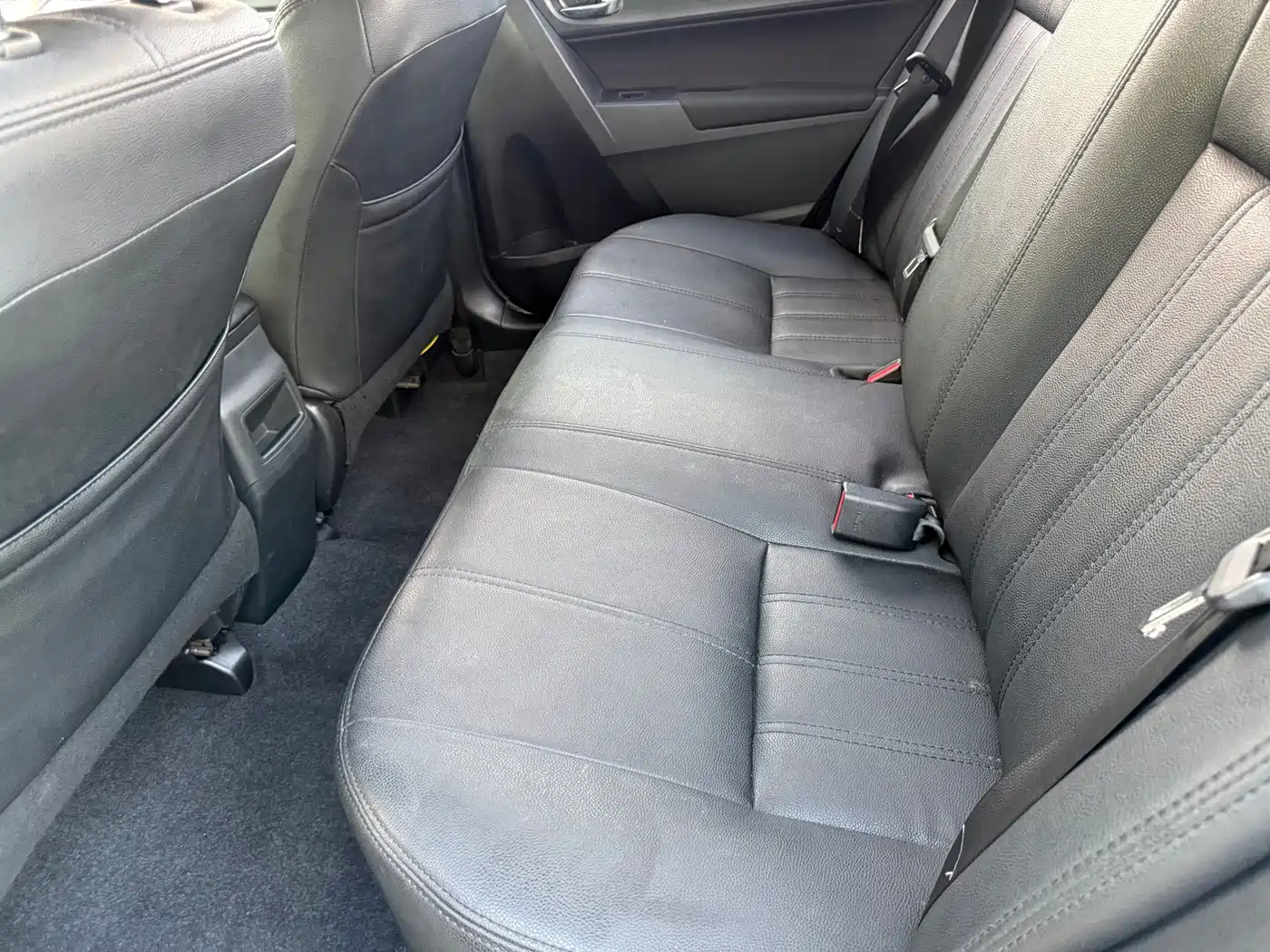 Фото 5 - Toyota Corolla