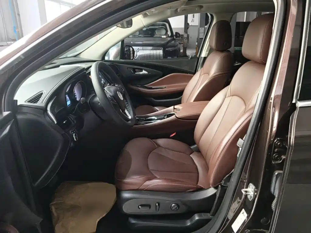 Фото 15 - Buick Envision Plus