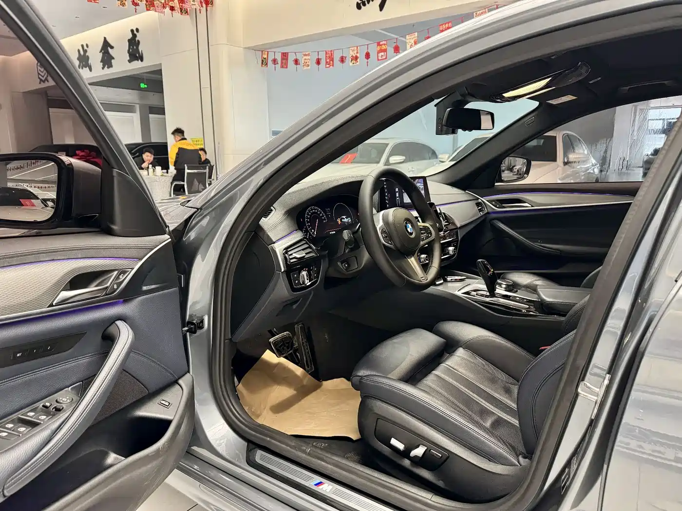 BMW 5 Series (Import) 2019 525i M Sport Package фото 7