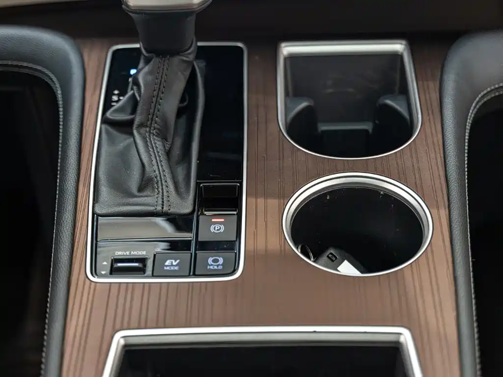 Toyota Sienna 2021 2.5L Hybrid Luxury Edition фото 14