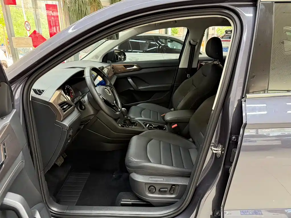 Volkswagen Tharu 2021 280TSI 2WD Luxury Plus фото 12