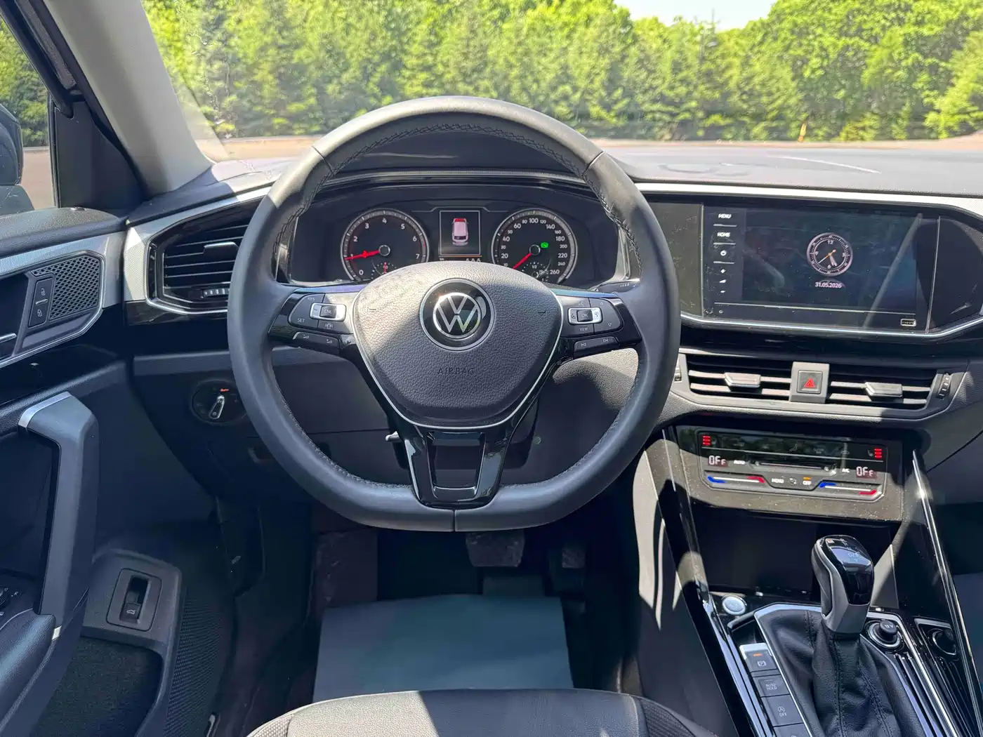 Volkswagen Tayron 2022 280TSI 2WD Luxury Smart Connect Edition фото 16
