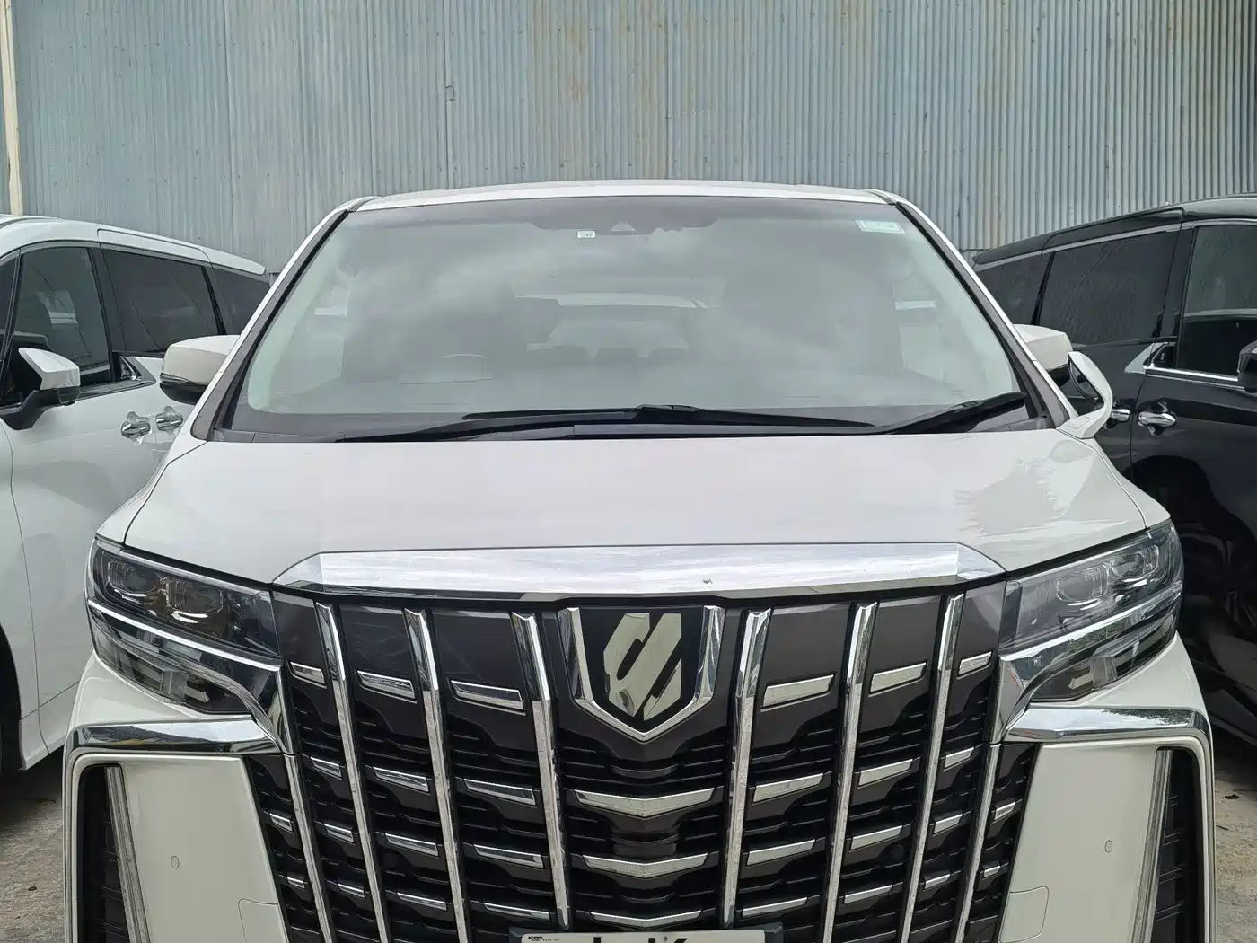 Toyota Alphard 2018 3.5L Luxury