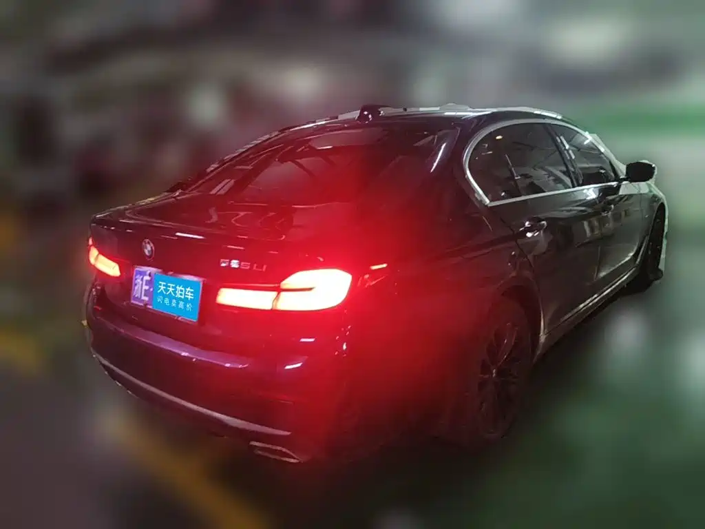 Фото 2 - BMW 5 Series