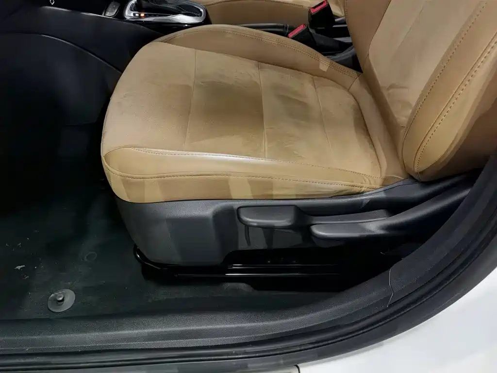 Buick Excelle 2018 15N CVT Luxury фото 20