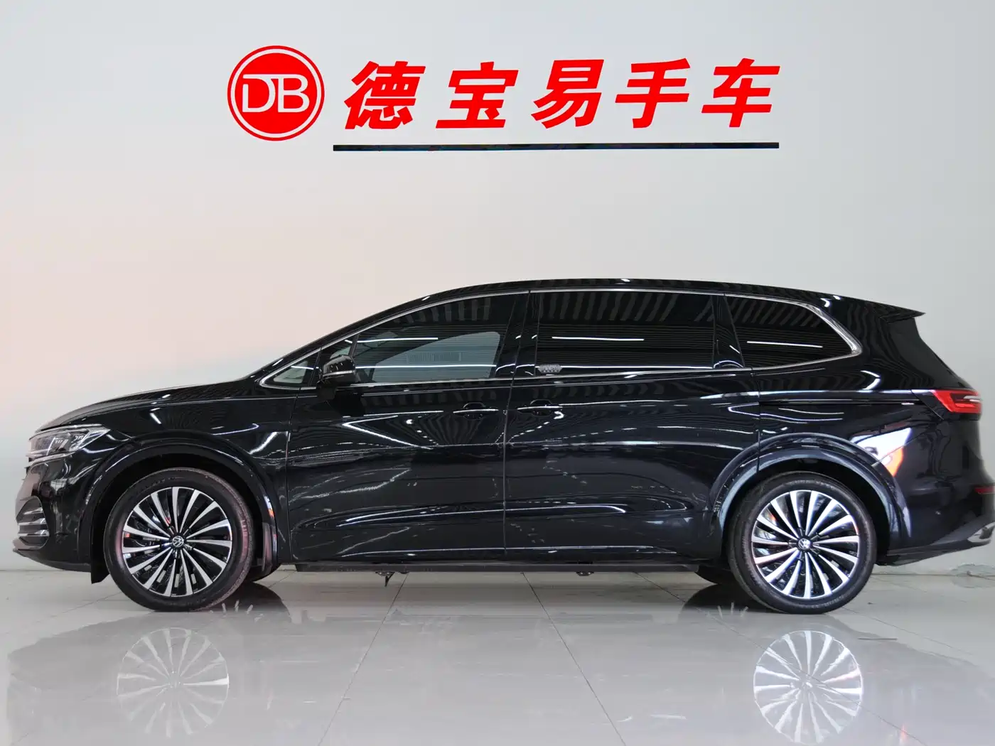 Volkswagen Viloran 2023 380TSI Premium Edition фото 3