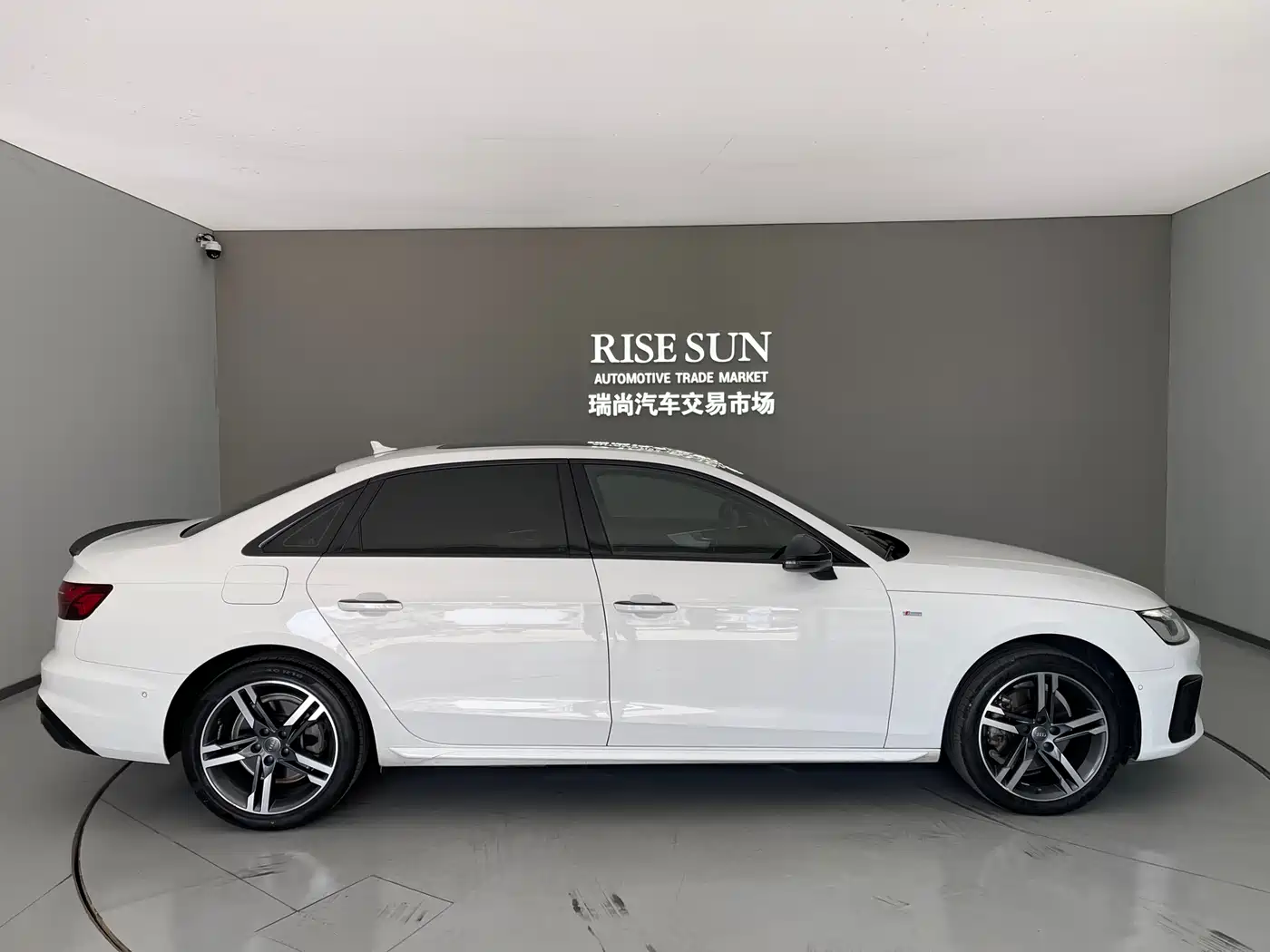 Audi A4L 2022 40 TFSI Luxury Dynamic фото 10