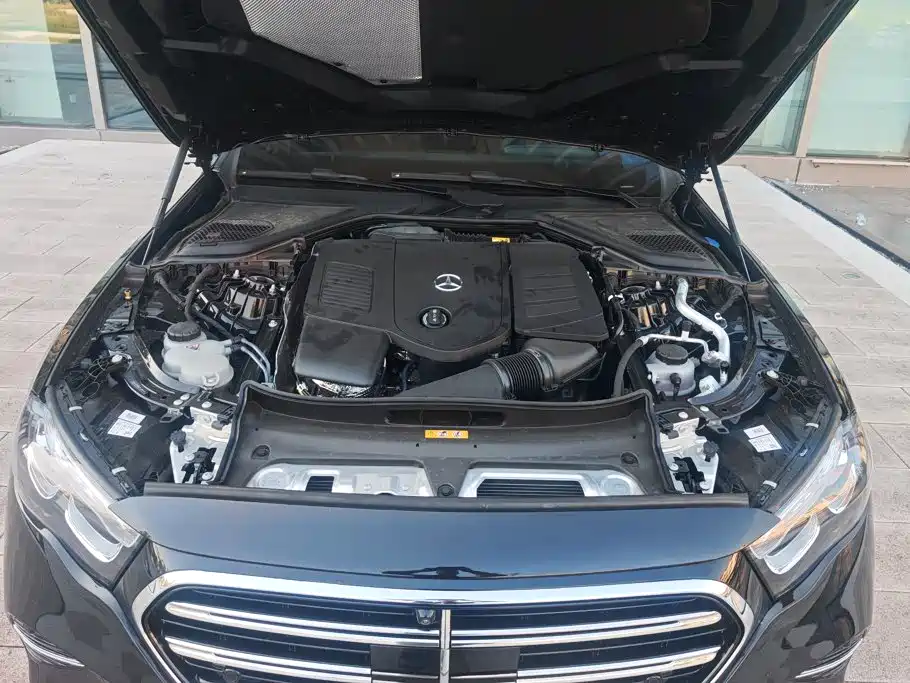 Mercedes-Benz E-Class 2026 2026 E 260 L Classic Edition